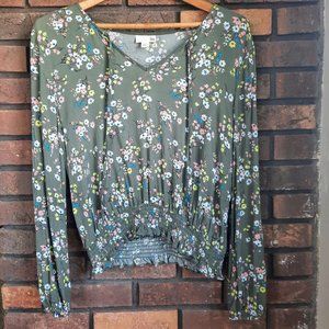 SO Blousy Top Olive Floral Pattern Sz L